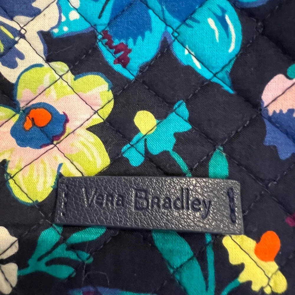 Vera Bradley Moonlight Garden Floral Quilted Insulated Lunch Bag Navy Blue